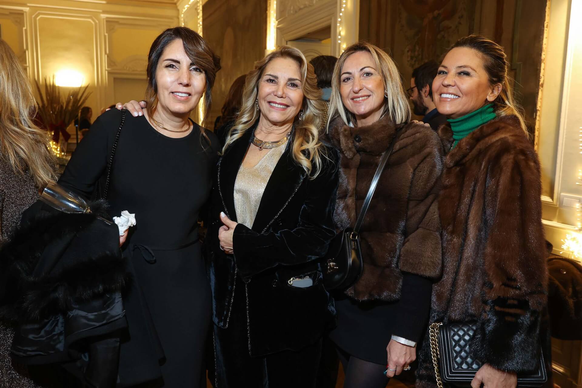 Sara Valdivesu, Cinzia Romanelli, Teresa Iodice, Camilla Lapucci


